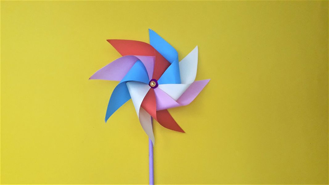 How To Make A Paper Pinwheel Tutorial | Just Family Fun